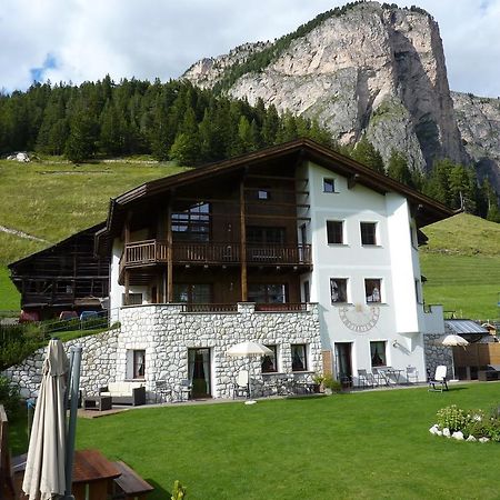 Cedepuent De Sot Apartment Selva di Val Gardena Phòng bức ảnh